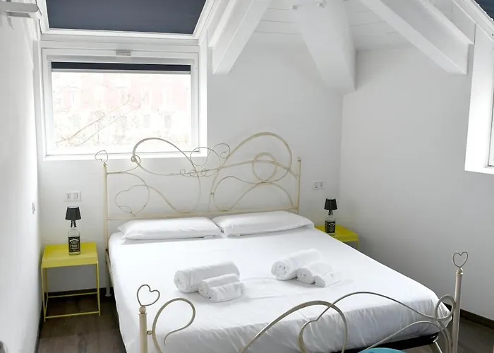Rooftop Scalo Farini-3 Min From The Lancetti Metro Lejlighed